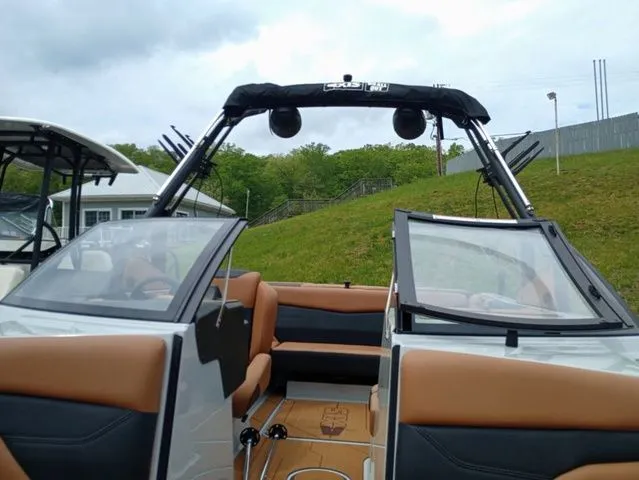 Slide: The Image of Axis Wake Research A20 2025 - 21