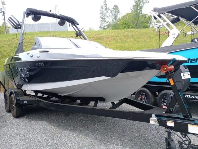 Slide: The Image of Axis Wake Research A20 2025 - 3