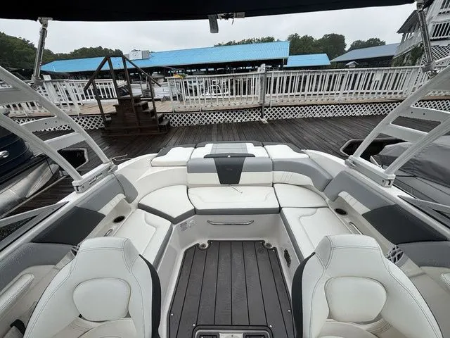 Slide: The Image of Chaparral 23 SSi 2023 - 6