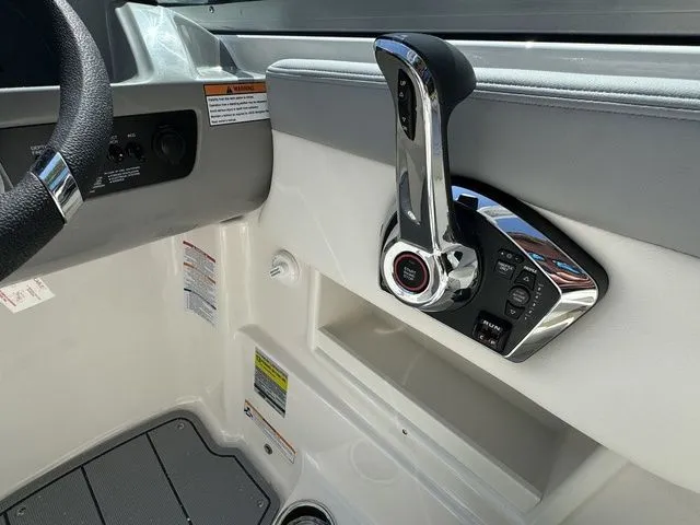 Slide: The Image of Chaparral 23 SSi 2025 - 17