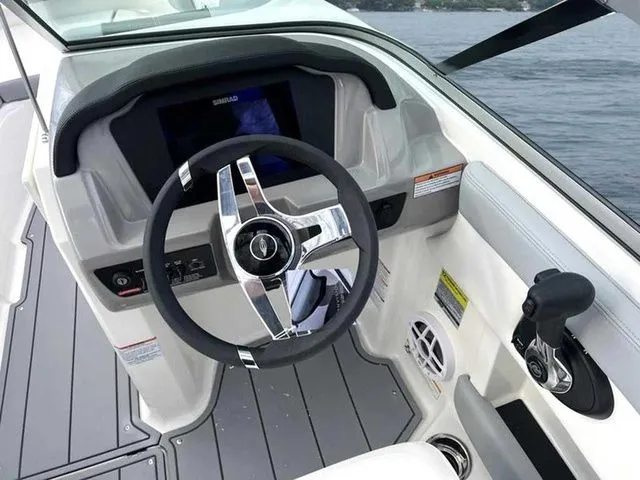 Slide: The Image of Chaparral 21 SSi 2025 - 12