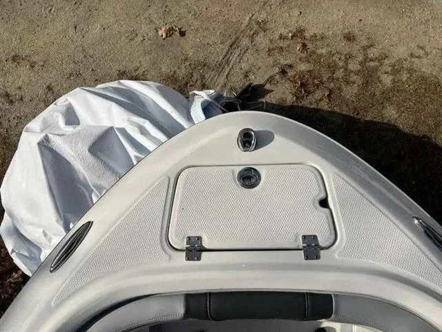 Slide: The Image of Chaparral 21 SSi 2025 - 13