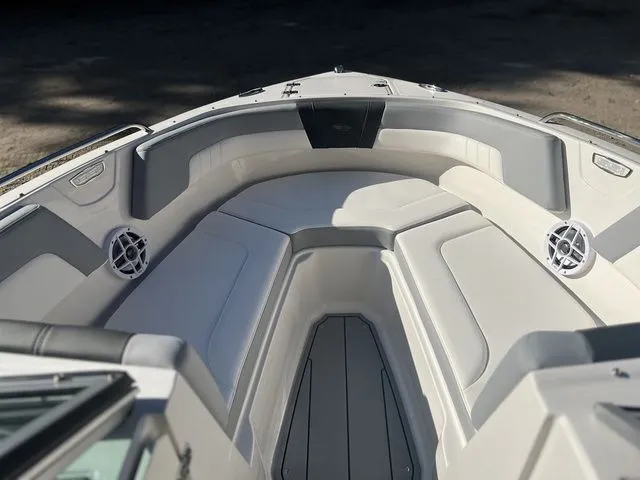 Slide: The Image of Chaparral 21 SSi OB 2025 - 9