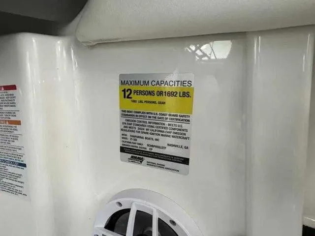 Slide: The Image of Chaparral 21 SSi 2024 - 16