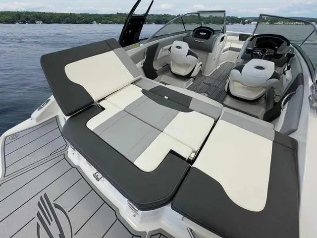 Slide: The Image of Chaparral 21 SSi 2024 - 3