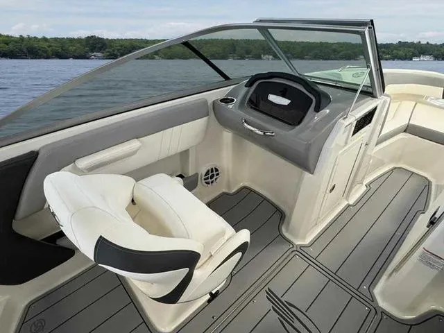 Slide: The Image of Chaparral 21 SSi 2024 - 5