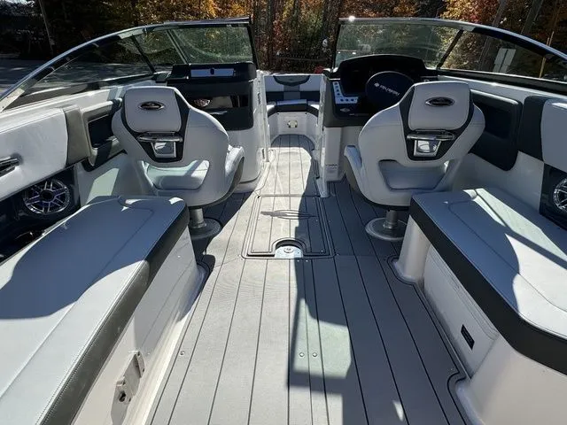 Slide: The Image of Chaparral 287 SSX 2025 - 14