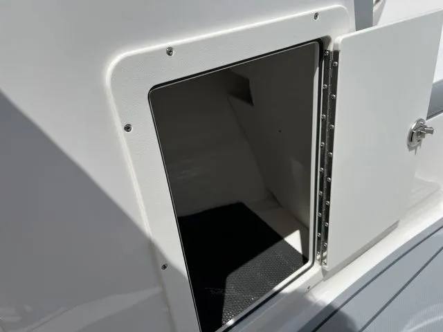 Slide: The Image of Chaparral 19 SSi OB 2024 - 8