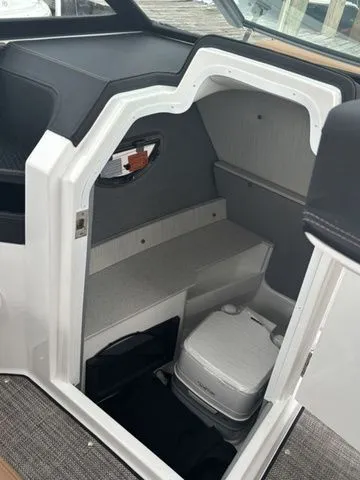 Slide: The Image of Cobalt R6 Outboard 2023 - 8