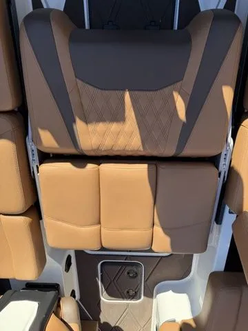 Slide: The Image of Malibu M230 2025 - 16