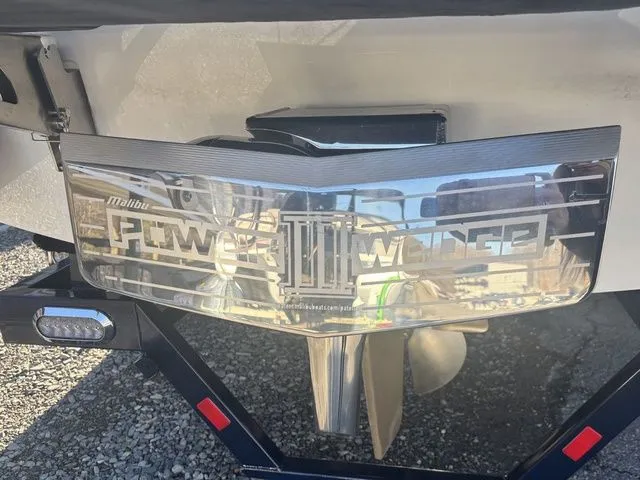 Slide: The Image of Malibu Wakesetter 24 MXZ 2025 - 4