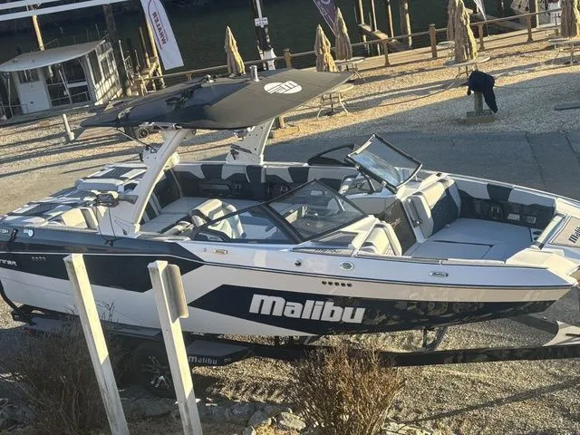Slide: The Image of Malibu Wakesetter 24 MXZ 2025 - 7