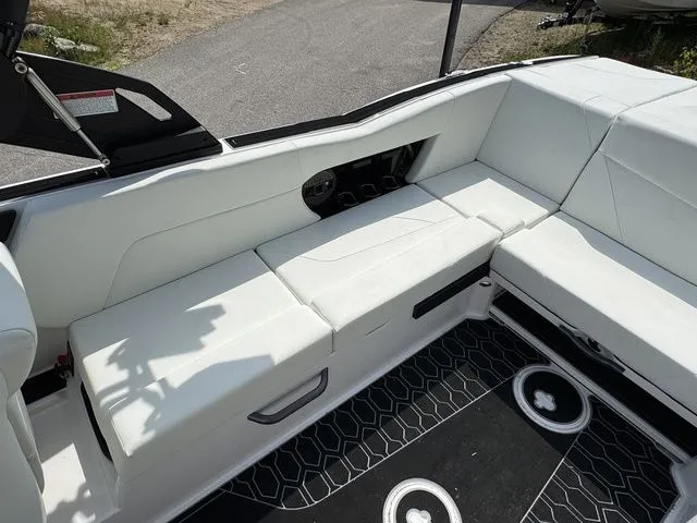 Slide: The Image of MasterCraft NXT24 2024 - 12