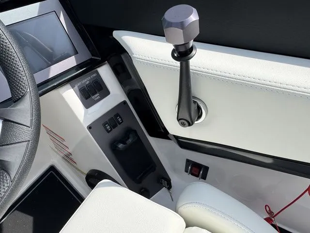 Slide: The Image of MasterCraft NXT24 2024 - 22