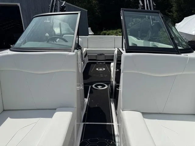 Slide: The Image of MasterCraft NXT24 2024 - 29