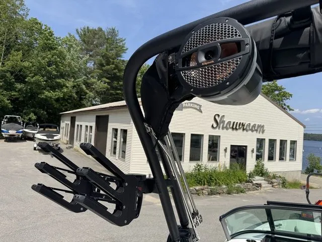 Slide: The Image of MasterCraft NXT24 2024 - 30