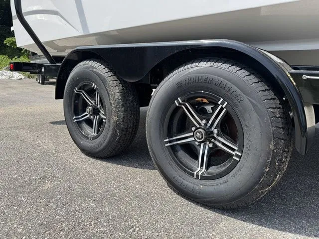 Slide: The Image of MasterCraft NXT24 2024 - 31