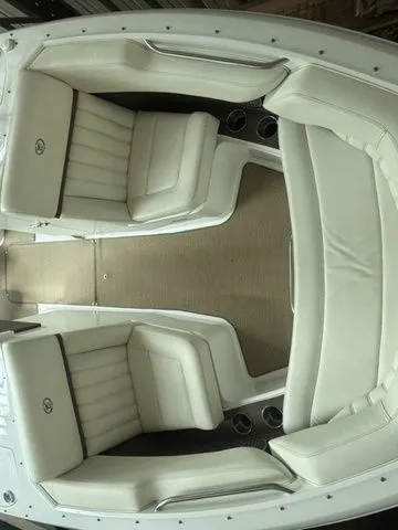 Slide: The Image of Cobalt A25 2014 - 10