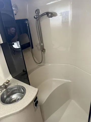 Slide: The Image of Four Winns 378 Vista 2003 - 11