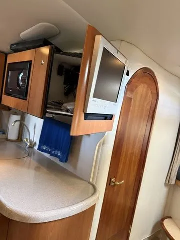 Slide: The Image of Four Winns 378 Vista 2003 - 8