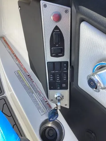 Slide: The Image of MasterCraft X30 2014 - 17