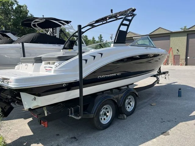 Slide: The Image of Chaparral 23 SSi 2024 - 3