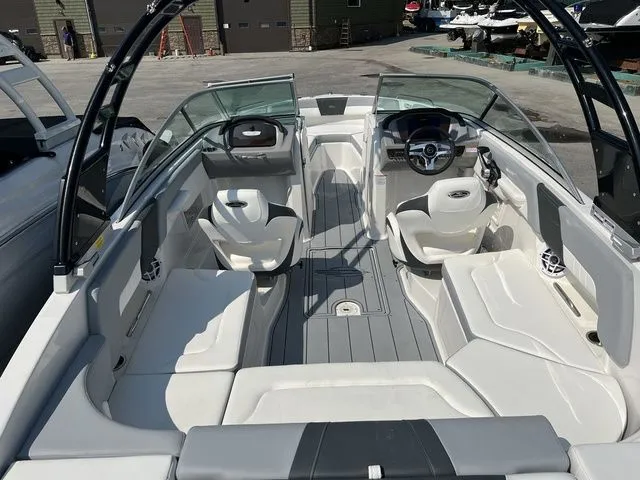 Slide: The Image of Chaparral 23 SSi 2024 - 5