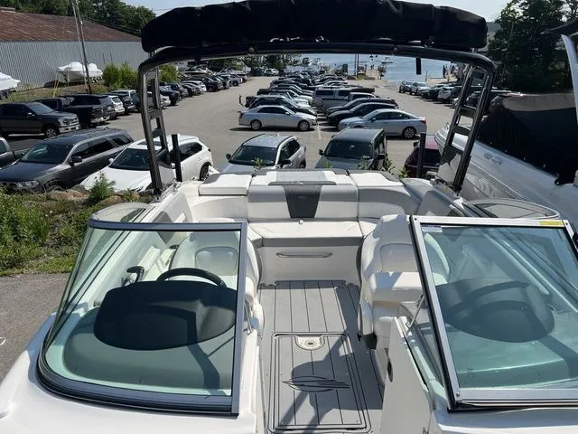 Slide: The Image of Chaparral 23 SSi 2024 - 8