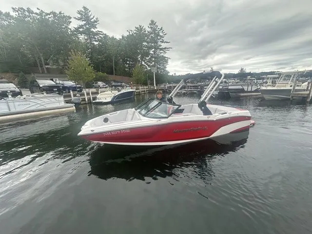 Slide: The Image of MasterCraft NXT20 2021 - 1