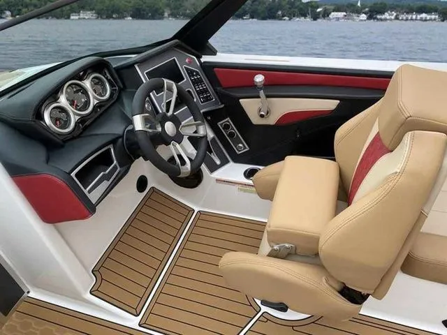 Slide: The Image of MasterCraft XT22 T 2023 - 12