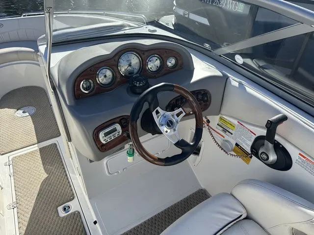 Slide: The Image of Ebbtide 2460 Z-trak 2009 - 6