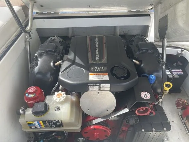 Slide: The Image of Cobalt 200S 2016 - 30