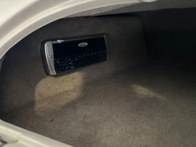 Slide: The Image of Sea Ray 220 Bow Rider 2003 - 12