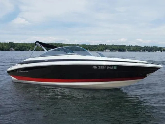 Slide: The Image of Crownline Boats 225 SS 2019 - 1