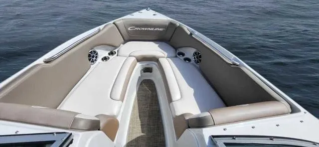 Slide: The Image of Crownline Boats 225 SS 2019 - 8