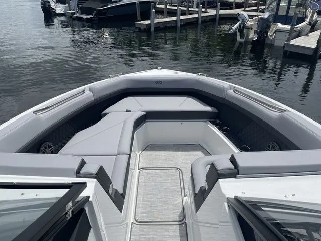 Slide: The Image of Cobalt R8 2025 - 10