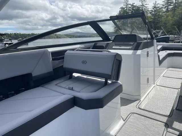 Slide: The Image of Cobalt R8 2025 - 22