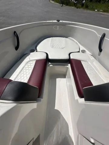 Slide: The Image of Tahoe 400 TS 2016 - 6