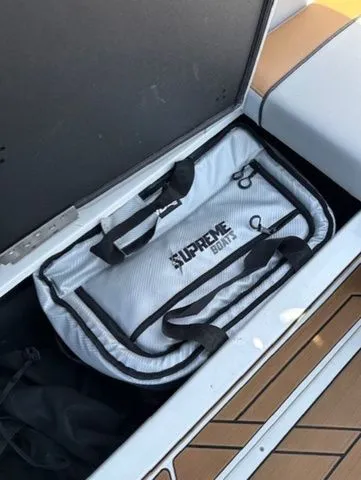 Slide: The Image of Supreme S240 2023 - 12