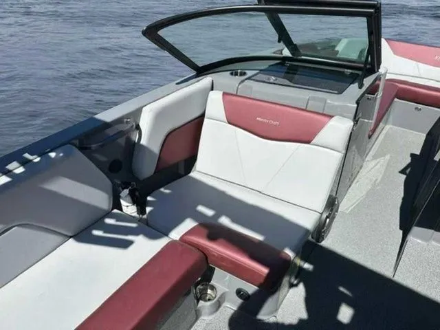 Slide: The Image of MasterCraft NXT24 2022 - 11