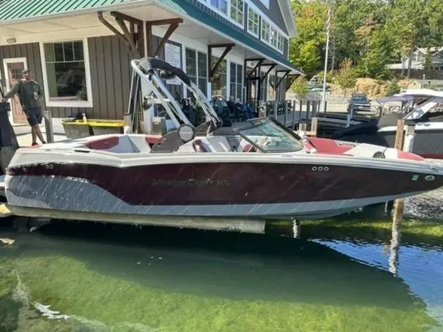 Slide: The Image of MasterCraft NXT24 2022 - 6