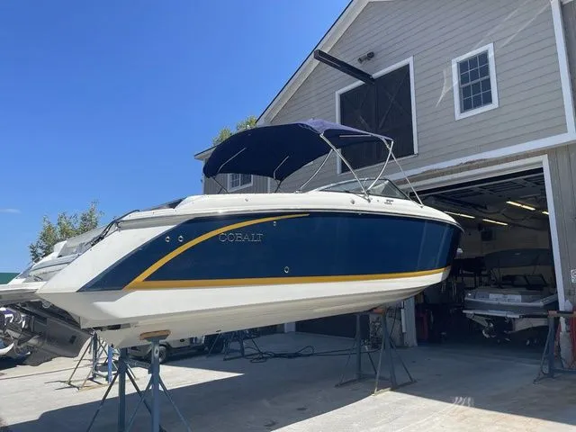 Slide: The Image of Cobalt R30 2016 - 11