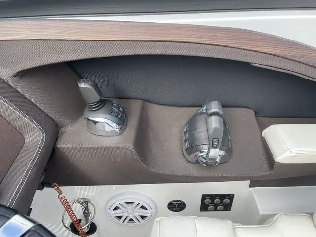 Slide: The Image of Cobalt R30 2016 - 18