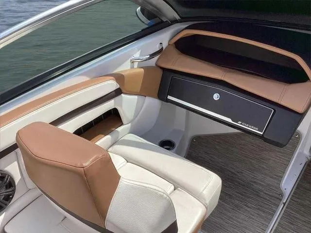 Slide: The Image of Four Winns H210 2018 - 12