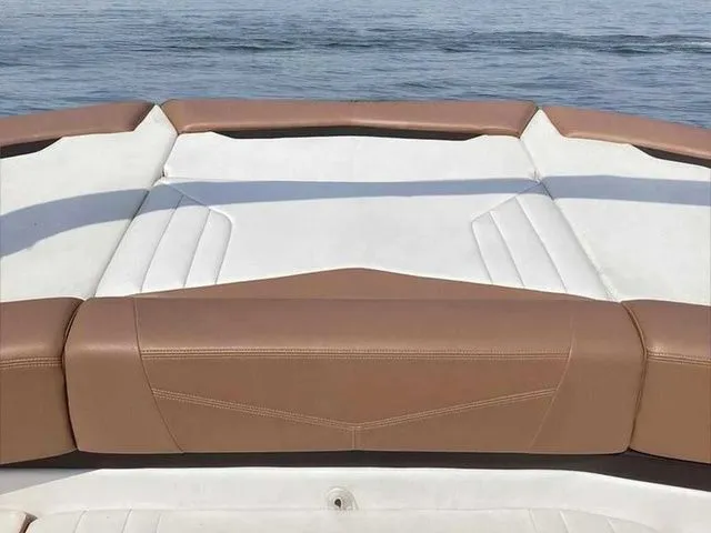 Slide: The Image of Four Winns H210 2018 - 15