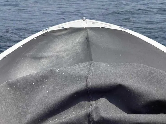 Slide: The Image of Four Winns H210 2018 - 17