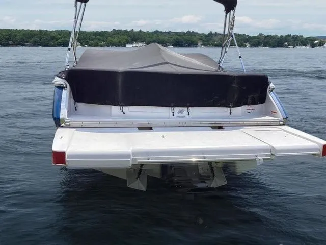 Slide: The Image of Four Winns H210 2018 - 4