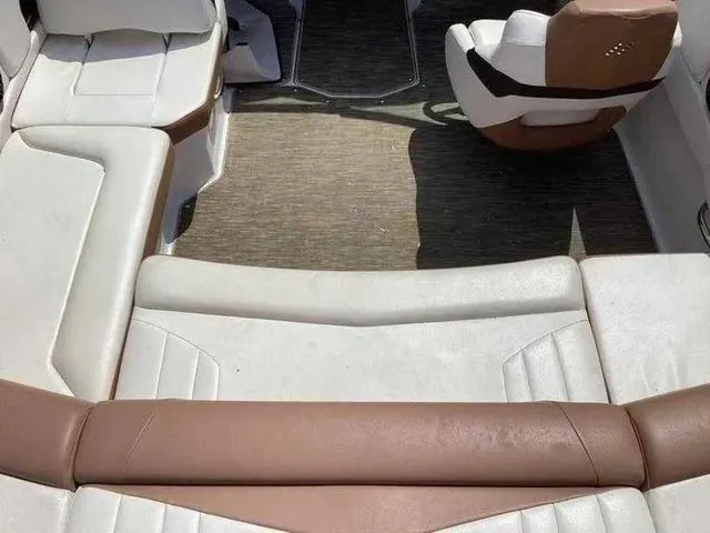 Slide: The Image of Four Winns H210 2018 - 7