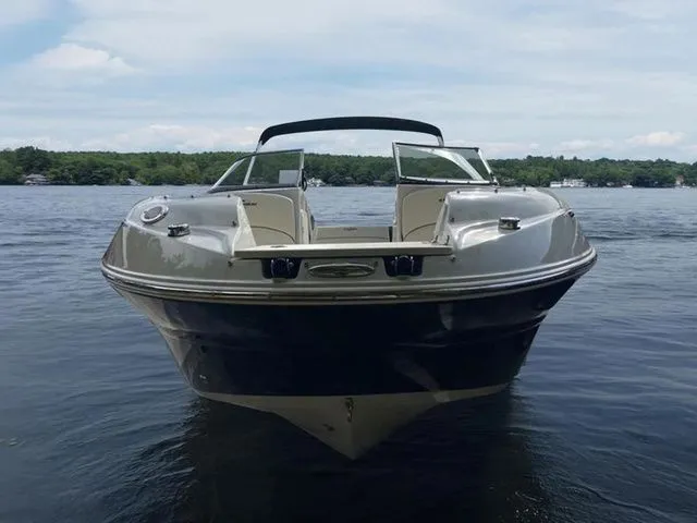 Slide: The Image of Stingray 215LR 2021 - 3