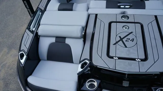 Slide: The Image of MasterCraft X24 2022 - 11